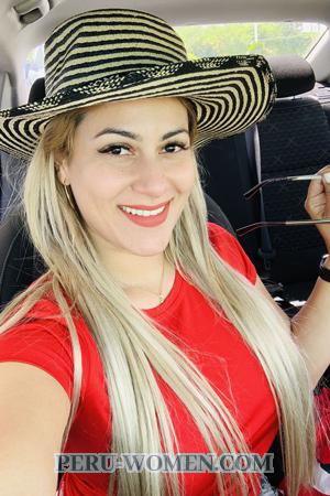 190210 - Adriana Age: 37 - Venezuela