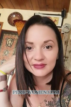 195141 - Andrea Age: 40 - Costa Rica