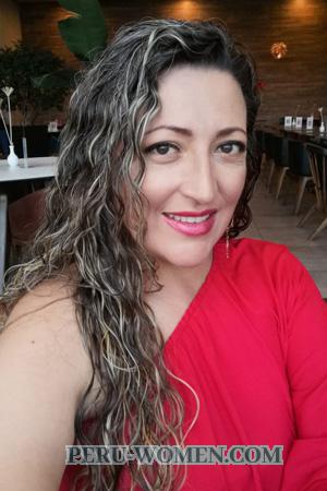 205749 - Yasmin Aleyda Age: 44 - Colombia