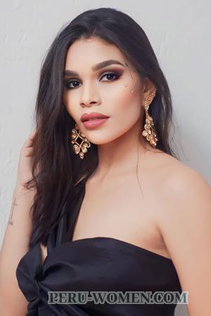 217100 - Gisselle Age: 27 - Colombia