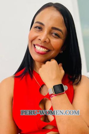 218449 - Yisel Age: 45 - Colombia