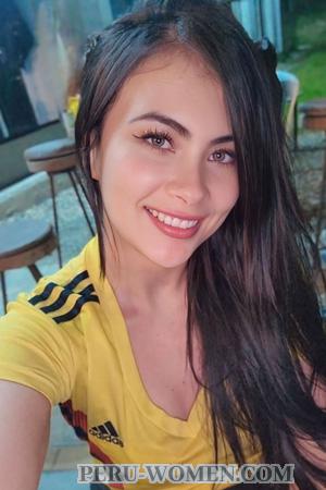 221556 - Paola Age: 28 - Colombia